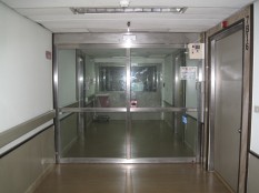 Negative pressure isolation rooms